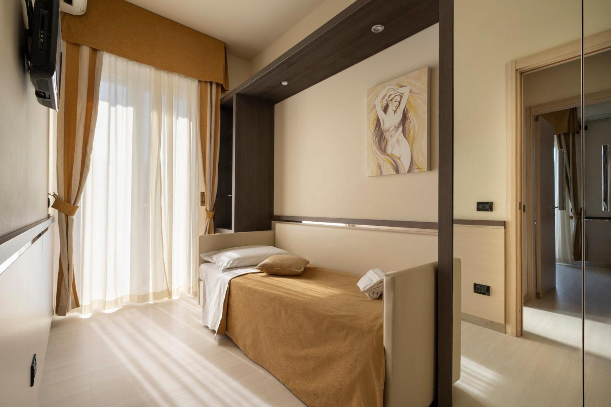 פורטו רקנאטי Hotel Mondial מראה חיצוני תמונה