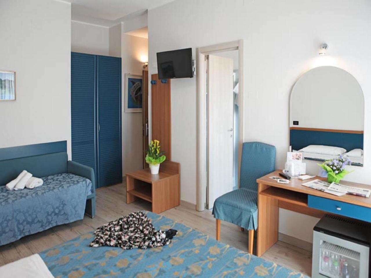 פורטו רקנאטי Hotel Mondial מראה חיצוני תמונה